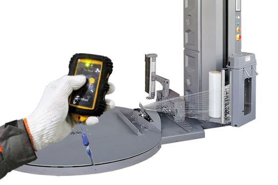 Sistema avanzato di test per carica/scarica batterie per test completi delle prestazioni della batteria