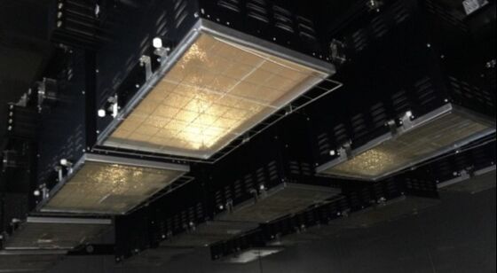 Camera di prova di resistenza agli hot spot / Simulatore solare stabile BBA Luce naturale Modulo fotovoltaico PV Tester di invecchiamento Macchina Apparecchiatura