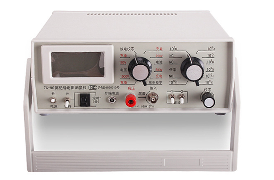 Testatore digitale di resistenza all'isolamento con tensione di prova di 100/250/500/1000 V e gamma di resistenza di 02×1016Ω conforme alla norma GB/T 3048.5, UL1581, UL2556